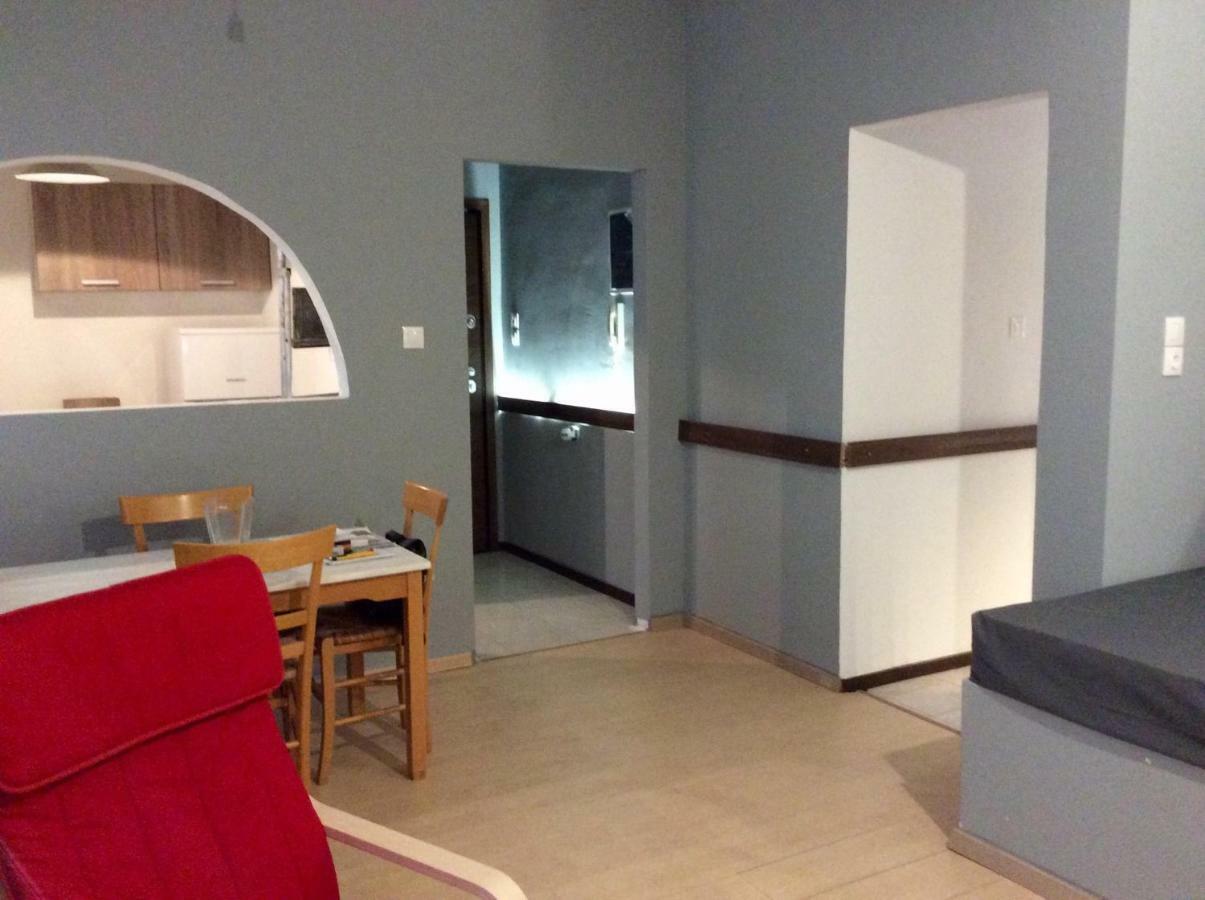 Renovated Apartment Αθήνα Εξωτερικό φωτογραφία